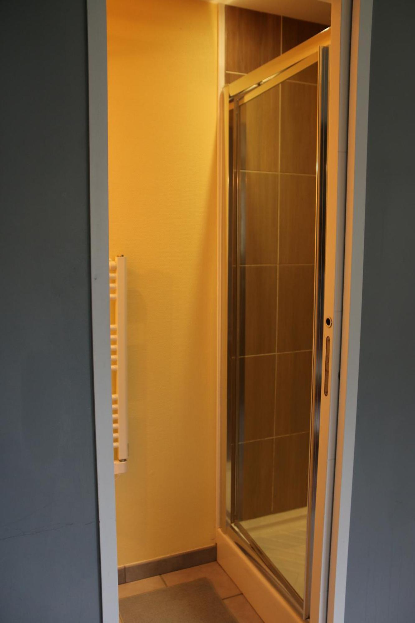 Maison Au Calme 2 Chambres Centre De Caen Bagian luar foto